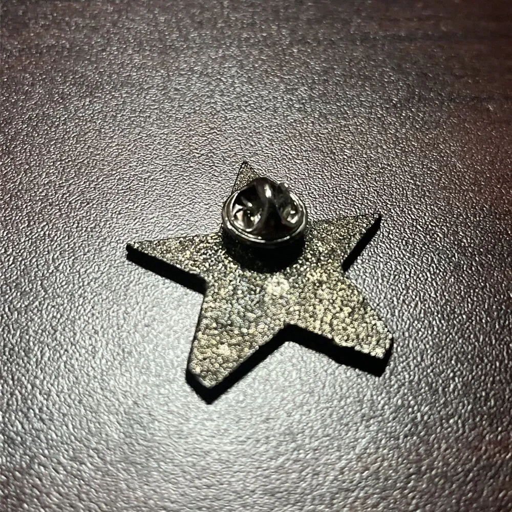 Cirque Du Soleil Circus Event Star Lapel Hat‎ Pin